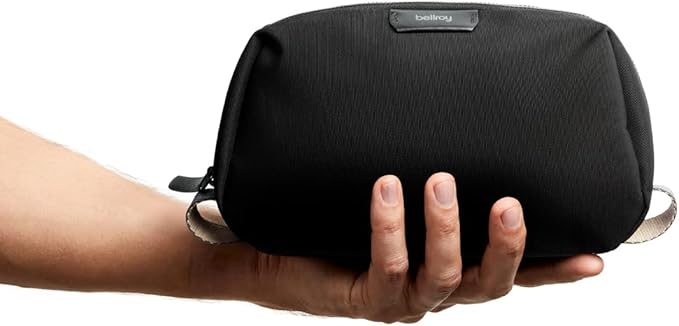 Bellroy Toiletry Kit (Unisex Toiletry Bag, Zipper Closure, Water-Resistant Lining, Toothbrush Sleeve with Magnetic Closure, Internal Mesh Pocket Organization) -Bronze