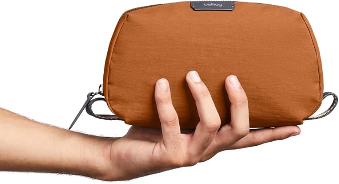 Bellroy Toiletry Kit (Unisex Toiletry Bag, Zipper Closure, Water-Resistant Lining, Toothbrush Sleeve with Magnetic Closure, Internal Mesh Pocket Organization) -Bronze