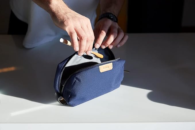 Bellroy Toiletry Kit (Unisex Toiletry Bag, Zipper Closure, Water-Resistant Lining, Toothbrush Sleeve with Magnetic Closure, Internal Mesh Pocket Organization) -Bronze