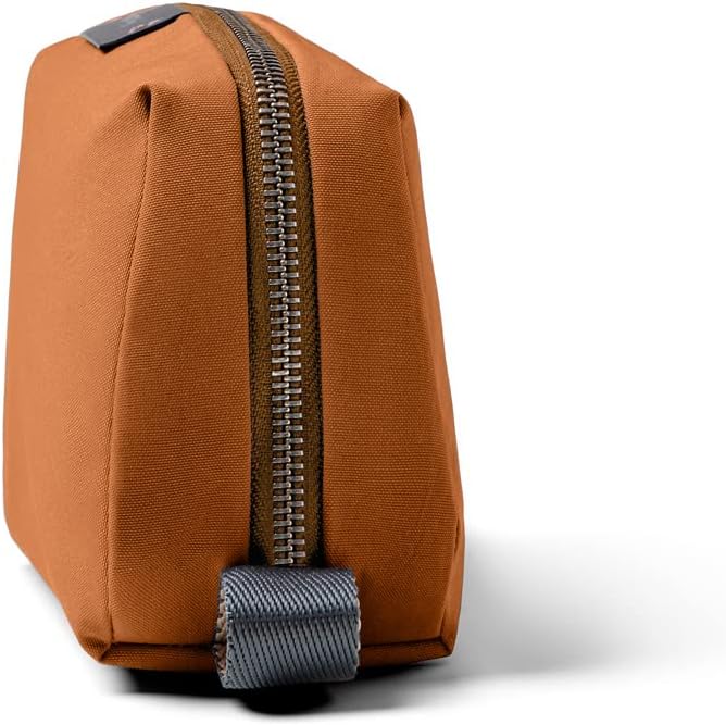 Bellroy Toiletry Kit (Unisex Toiletry Bag, Zipper Closure, Water-Resistant Lining, Toothbrush Sleeve with Magnetic Closure, Internal Mesh Pocket Organization) -Bronze
