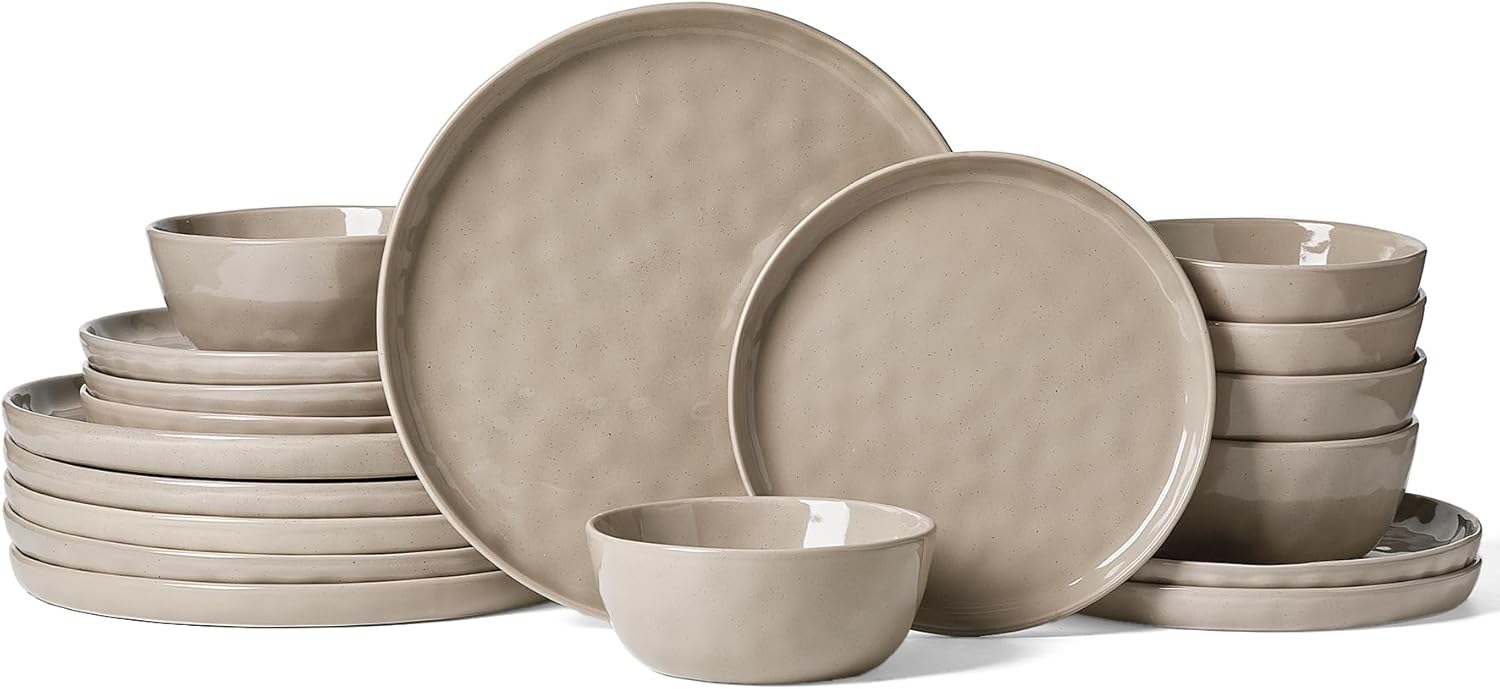 Famiware Mars Plates and Bowls Set, 18 Pieces Dinnerware Sets, Dishes Set for 6, Cinnamon Brown