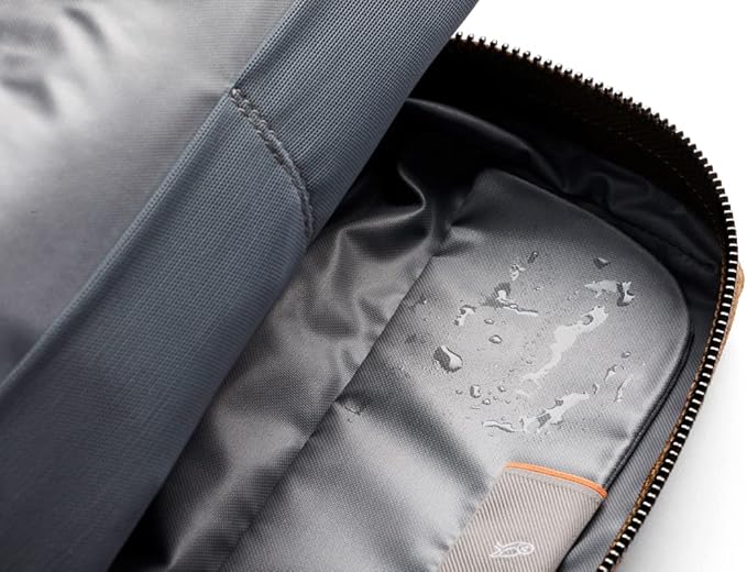 Bellroy Toiletry Kit (Unisex Toiletry Bag, Zipper Closure, Water-Resistant Lining, Toothbrush Sleeve with Magnetic Closure, Internal Mesh Pocket Organization) -Bronze