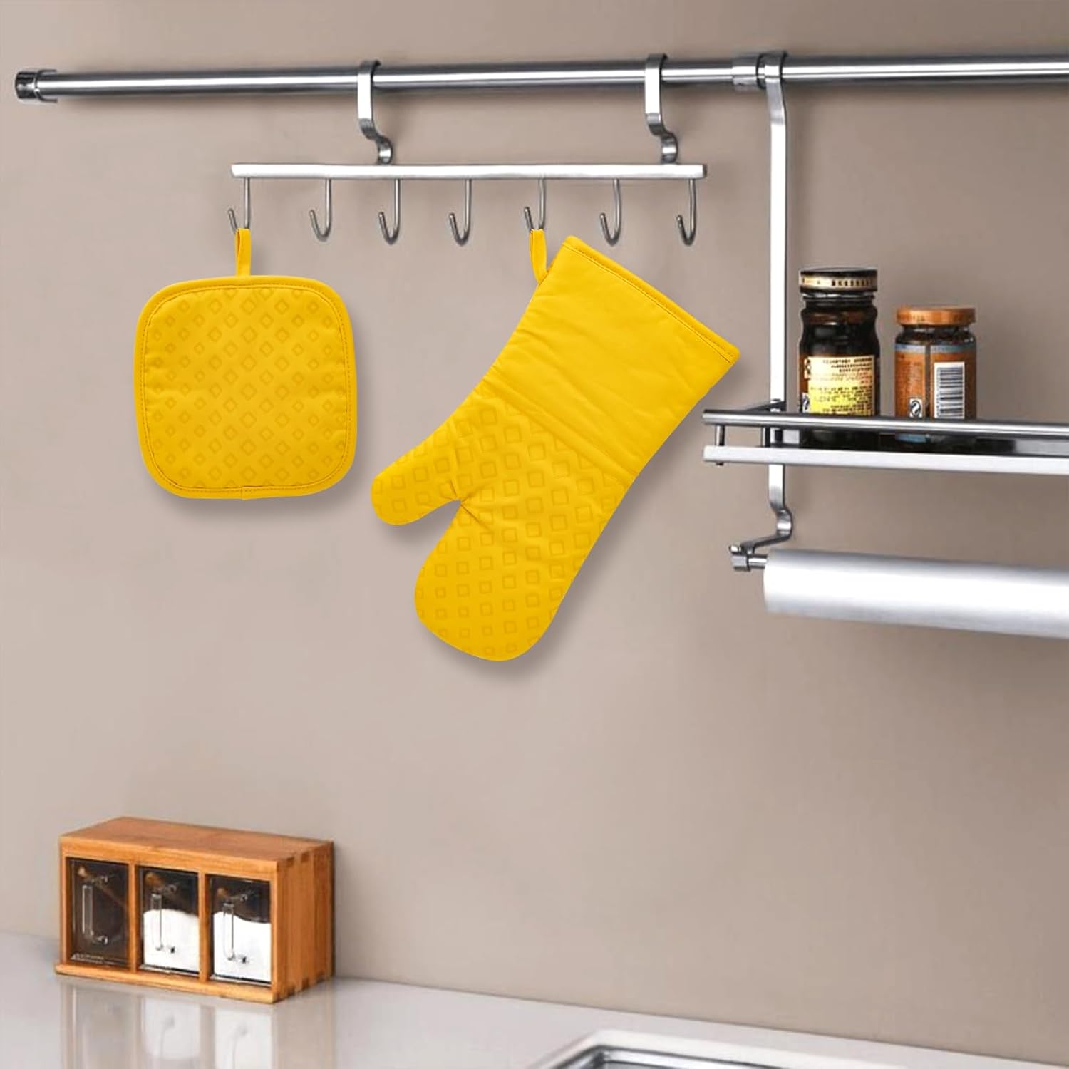 Set of 4 Oven Mitts and Pot Holders, 482 F Heat Resistant Hot Plate Moving Non-Slip Gloves for BBQ, Grill, Baking, Cooking, Oven, Microwave (Yellow)