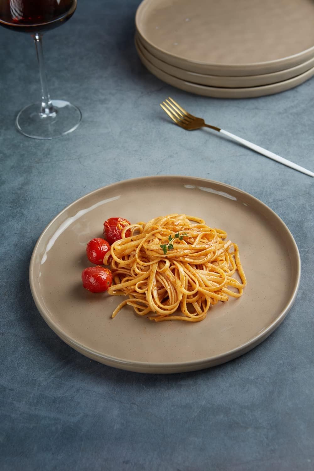 Famiware Mars Plates and Bowls Set, 24 Pieces Dinnerware Sets, Dishes Set for 8, Cinnamon Brown