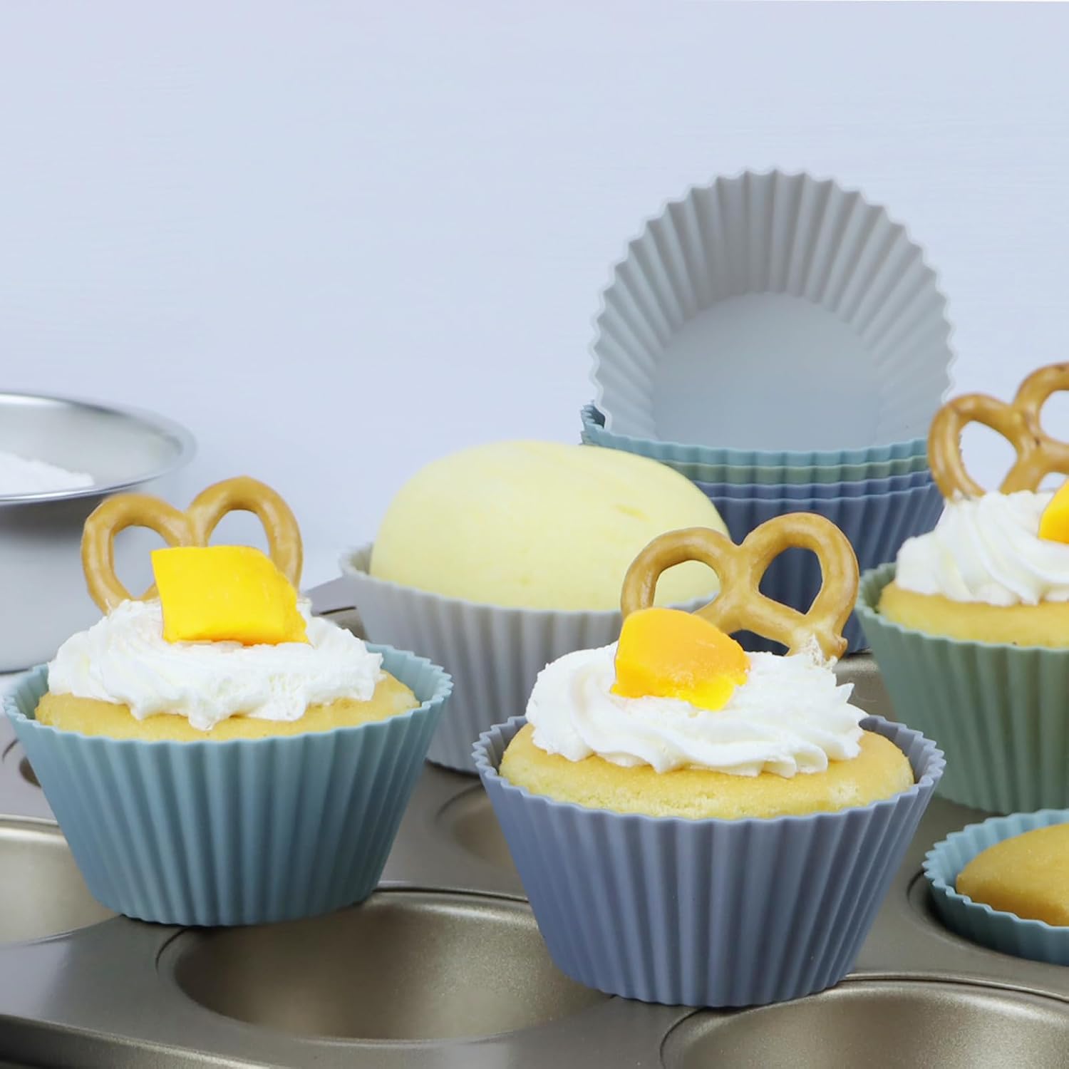 Large Silicone Muffin Cups, 12 Pack Reusable Cupcake Liners Jumbo Size 3.54inch Baking Cups Cake Molds, BPA Free, Dishwasher Safe