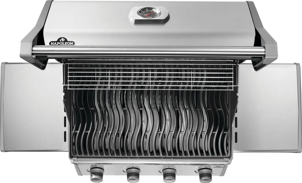 Napoleon Rogue 525 Natural Gas Grill, Stainless Steel, Durable 4-Burner Gas Grill