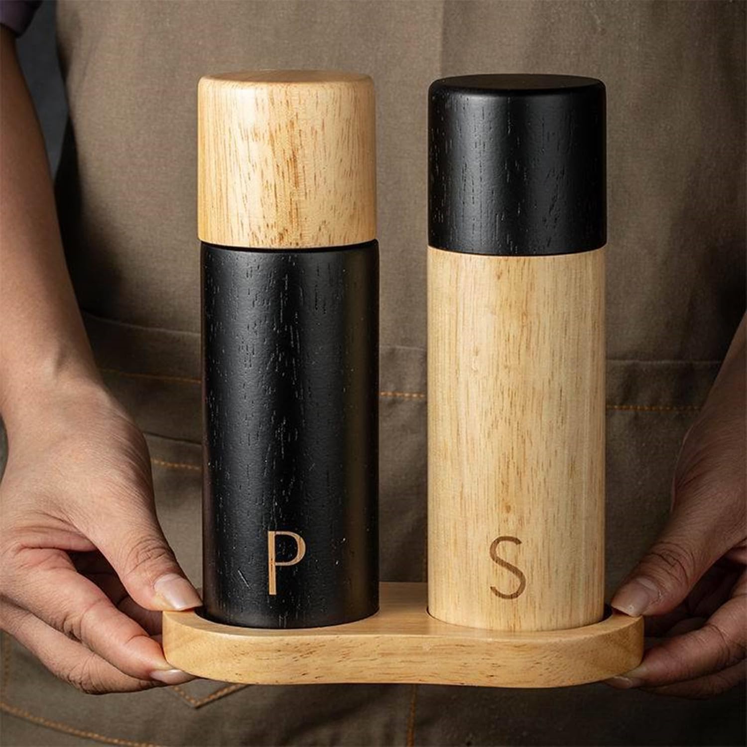 1pc Kitchen Household Manual Seasoning Bottle Oak Pepper Grinder (7” Black lid (Color Box Packaging))