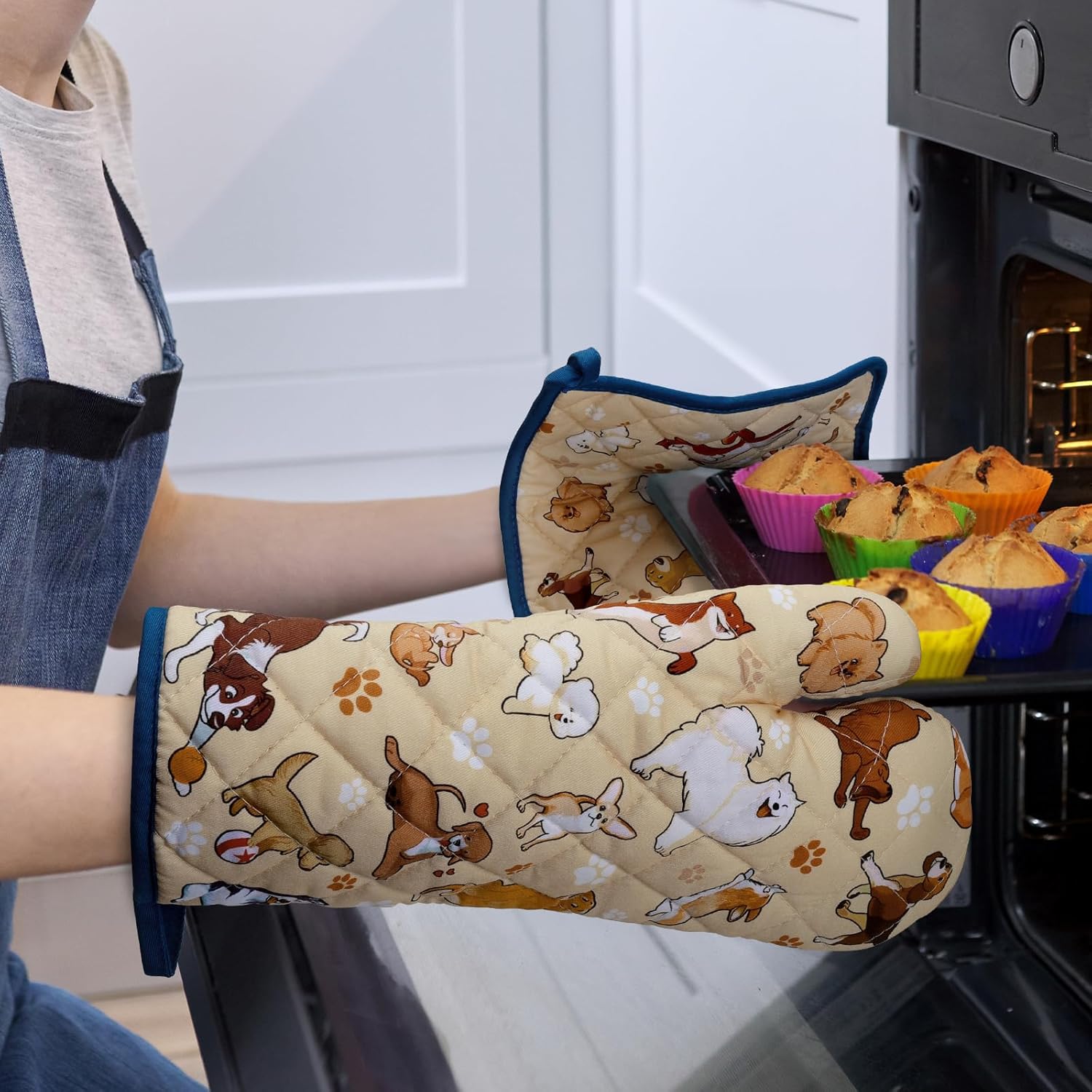 Dogs Oven Mitts and Pot Holders Sets 100% Cotton Heat Resistant, Extra Long Oven Gloves Potholder for Kitchen Cooking Baking Housewarming