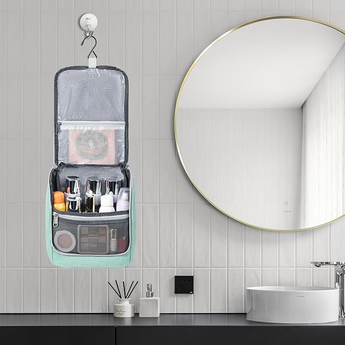 Della Gao Hanging Toiletry Bag for Men and Women, Portable Travel Makeup Bag Cosmetic Bag Toiletries Organizer, Bathroom Bag, Water Resistant Nylon - Green