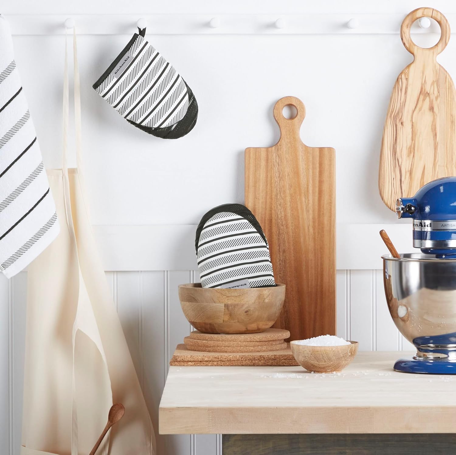 KITCHENAID Albany Mini Oven Mitt 2-Pack Set, Matte Black, 5.5"x8"