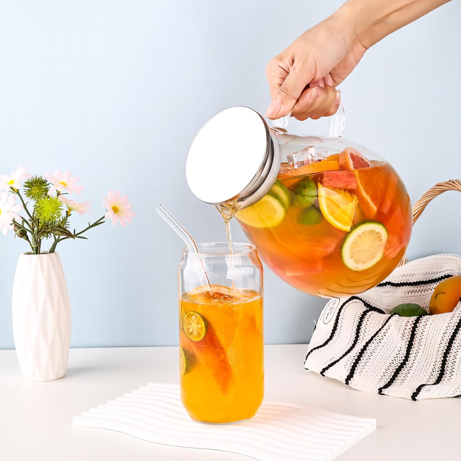 2500ml Glass Pitcher with Lid, 88 Ounces with Precise Scale Line, Hot/Cold Water Jug, Juice and Iced Tea Beverage Carafe with Lid