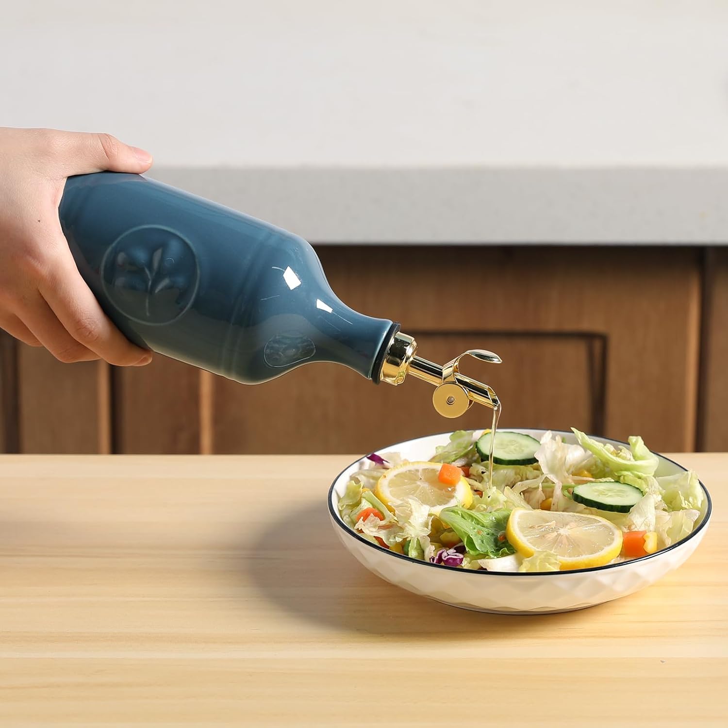 Sweejar 16 Oz Ceramic Olive Oil Dispenser Bottle, Oil Dispenser for Kitchen with Gravity Spout, Relief Opaque Oil Container for Evoo, Avocado Oil, Vinegar, Soy Sauce, 1 Pack(Fog Blue, Gold Spout)