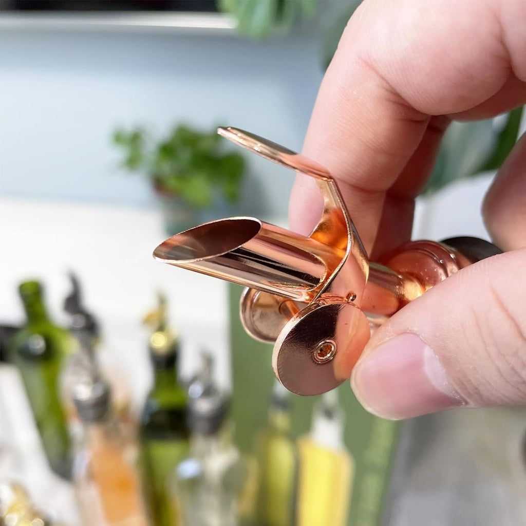 Pafusen 2 Pack Weighted Liquor Pour Spout, Auto Flip Olive Oil Dispenser Spout, Pour Spout for Liquor Bottles, Olive Oil Spout, Bottle Pourers for Alcohol Wine Syrup Home Bar Accessories Rose Gold