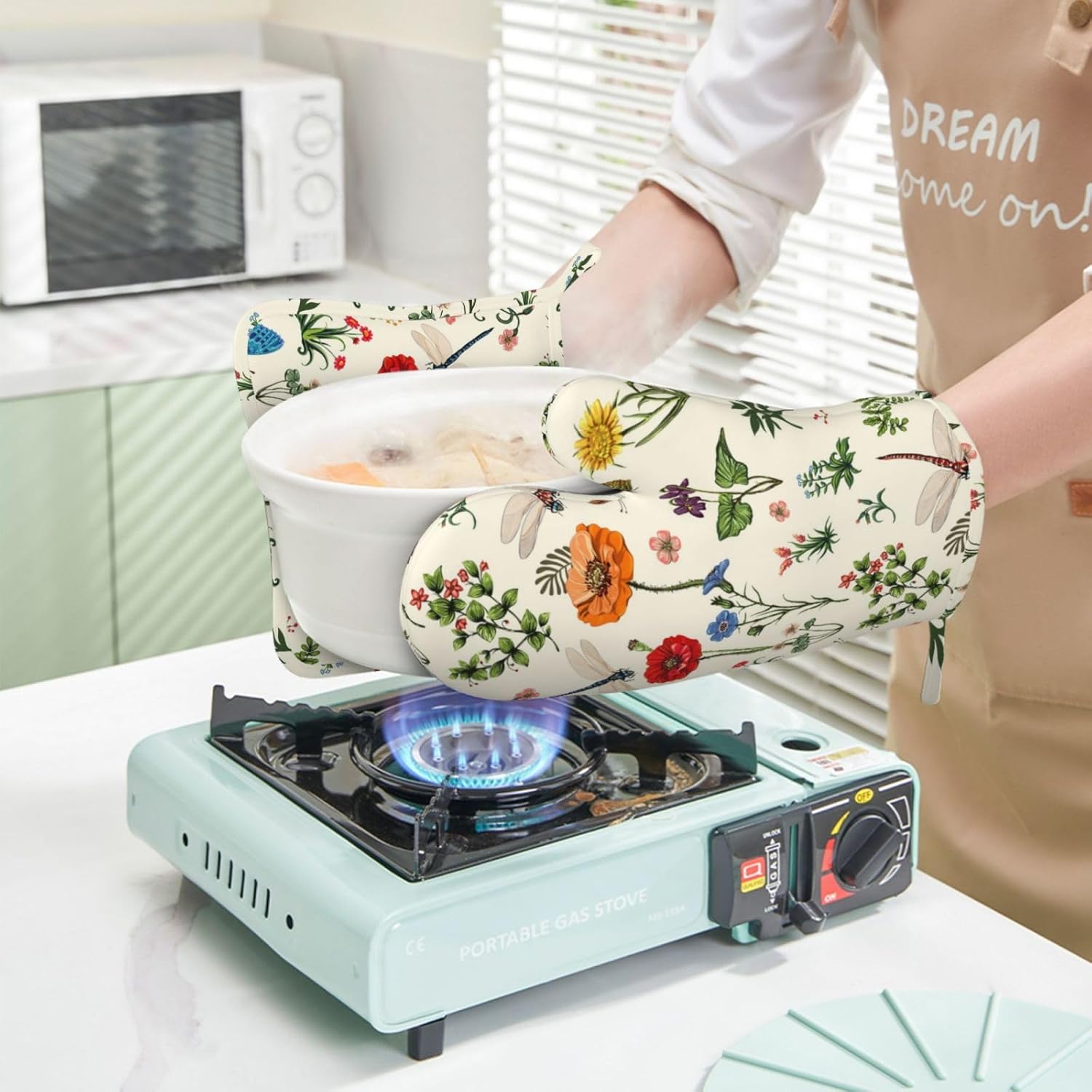 Vintage Floral Dragonfly Oven Mitts and Pot Holders 4 pcs Set Silicone Kitchen Spring Butterfly Leaves Oven Mitt Gloves Pot Holders Non-Slip Heat Resistant Cooking Mitts Set for Kitchen Baking