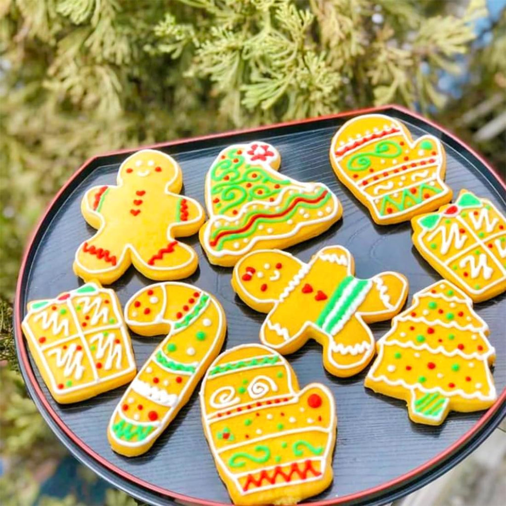 Christmas Cookie Cutters Set 8Pcs, Stainless Steel Fondant Cutter Sturdy Metal Biscuit Doubt Cutter, Cute Shapes Santa Claus Christmas Cane Tree Elk Snowflakes Snowman