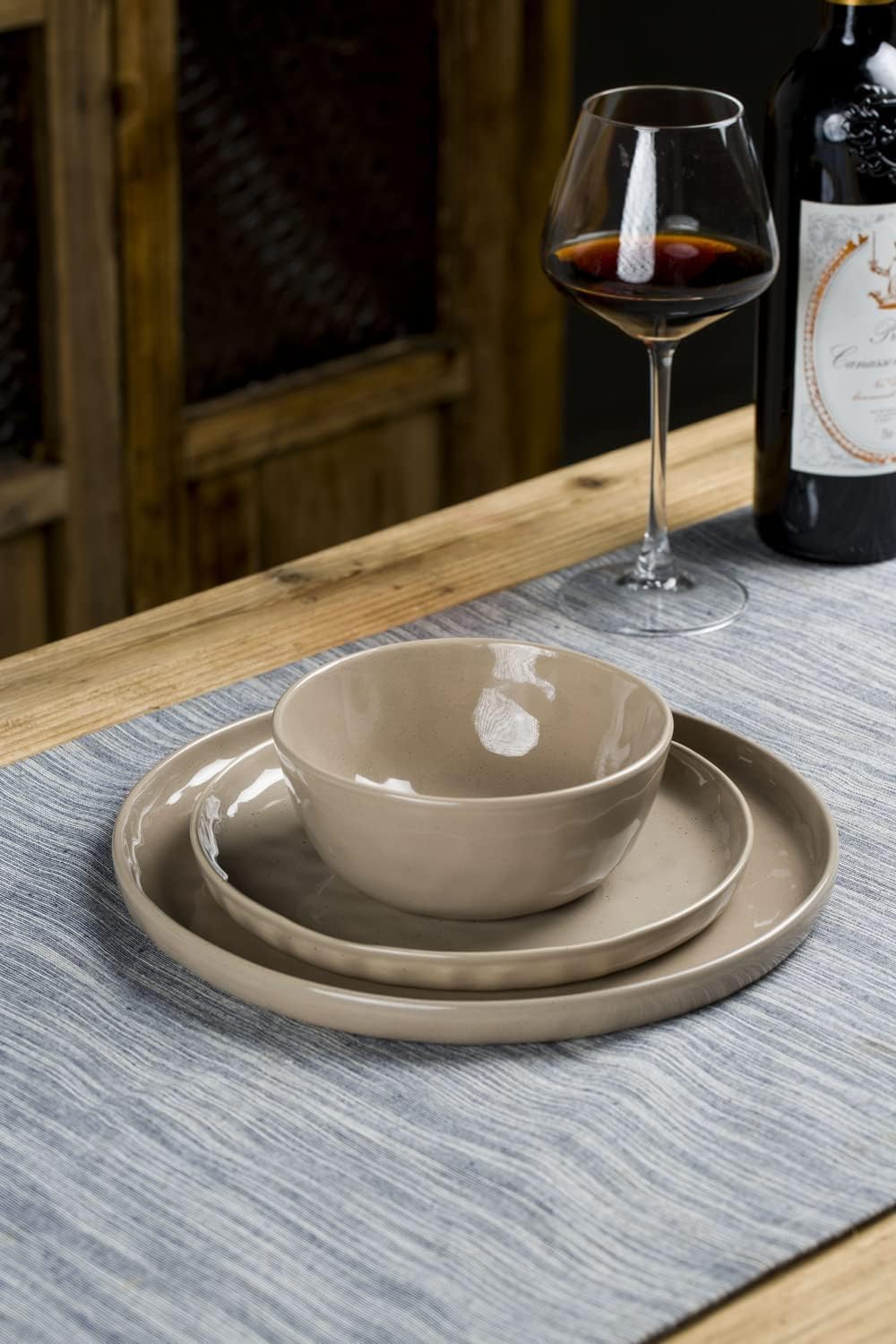 Famiware Mars Plates and Bowls Set, 24 Pieces Dinnerware Sets, Dishes Set for 8, Cinnamon Brown