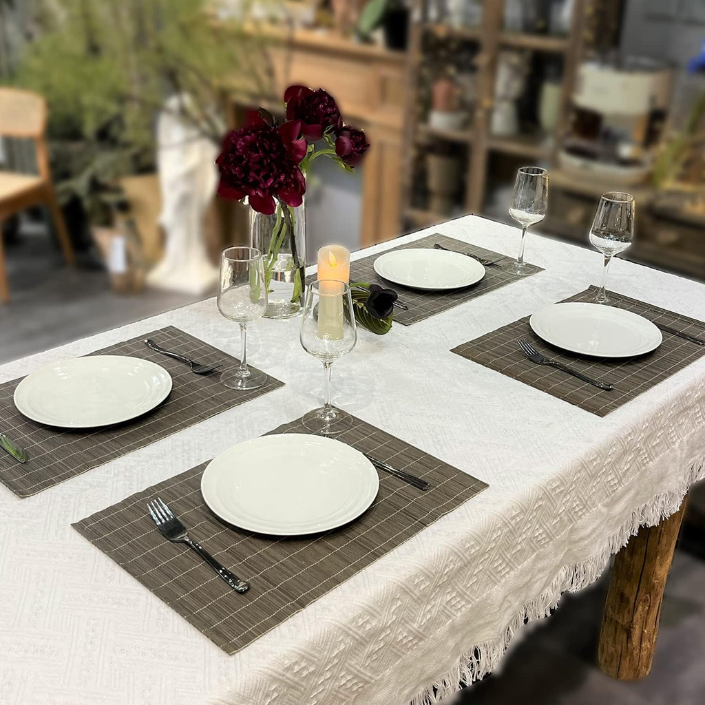 ANDSTAR Set of 8 Pcs Bamboo Placemats Natural Anti-Slip Bamboo Placemats Washable Heat-Resistant Table Mats for Dining Room and Kitchen（Light Brown）