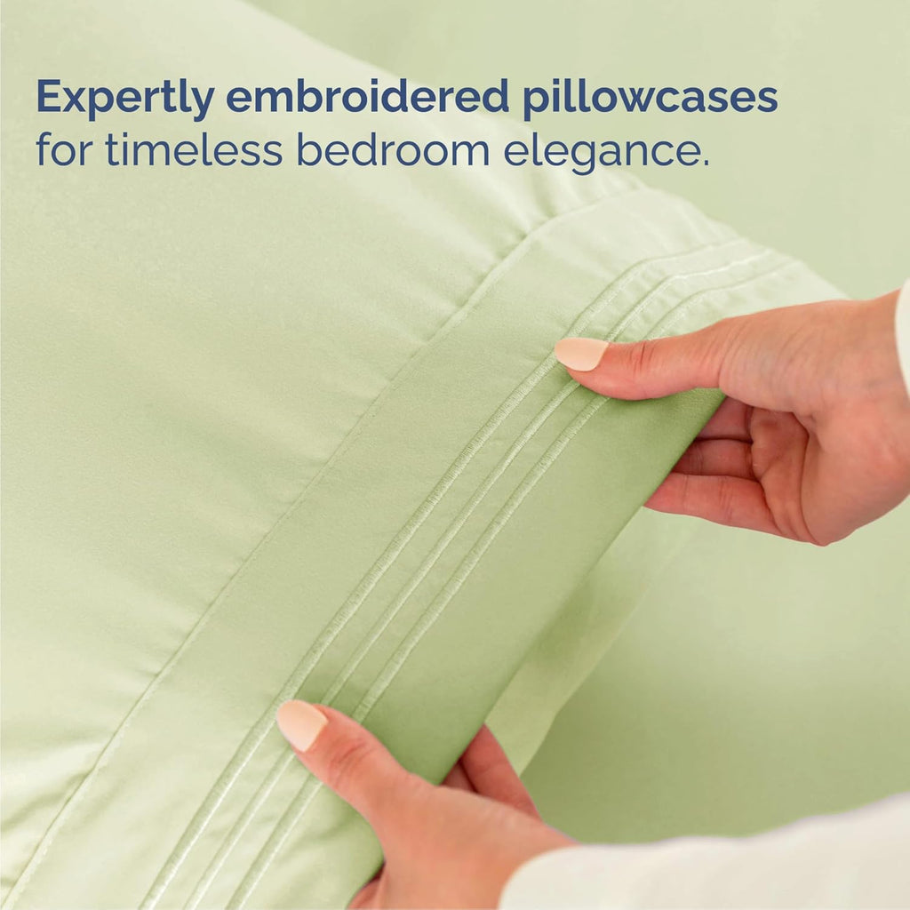 Cal King Size 4 Piece Sheet Set - Comfy Breathable & Cooling Bed Sheets Set - Hotel Luxury Bedding for Women, Men, Kids, Teens, Boys & Girls - Deep Pockets & Wrinkle Free - Oeko-Tex - Light Sage Green