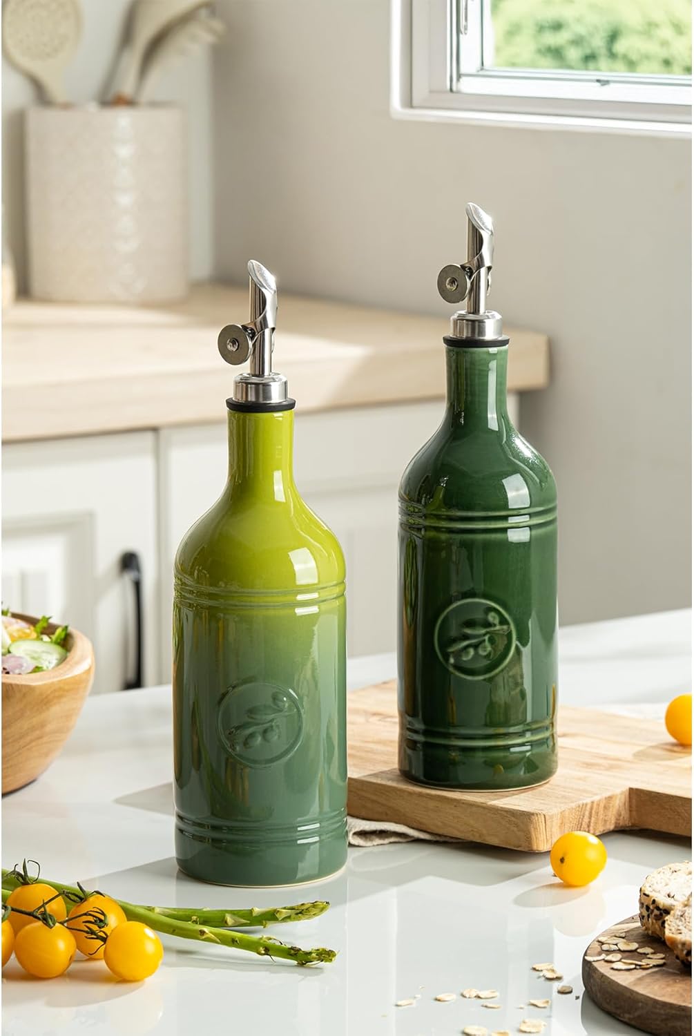 Olive Oil Dispenser Bottle with Spout, 18 oz Ceramic Oil Dispensers for Kitchen, Opaque Cruet, EVOO & Vinegar Bottle with Automatic Stainless Steel Pourer, Pack of 1, Jade Green
