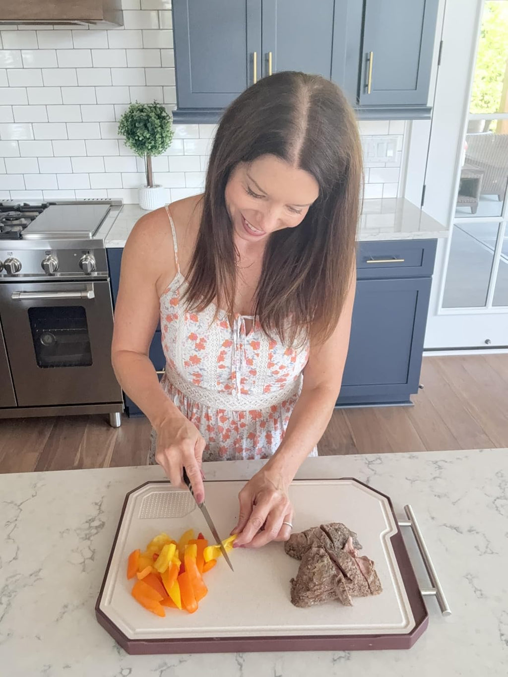 Large 2-Sided Cutting Board for Kitchen Meal Prep & Serving – Organic Wooden & Wheat Straw Chopping Board with Juice Groove, Handle | Dishwasher Safe Steak & Cheese Board | Ideal Gift for Couples