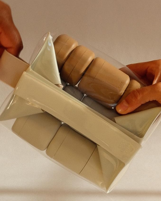 Cadence Parcel - Clear Dopp Kit with Magnetic Closure - Durable and Leak-Resistant Travel Toiletry Kit - TSA-Compliant and Modular Design - Small Hygiene Bag for Travel Essentials - 1 Qt