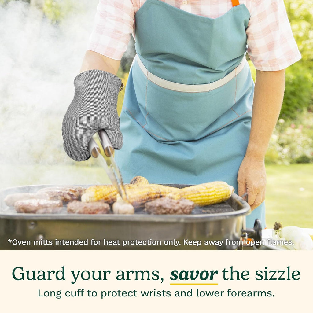 Cuisinart Heritage Kitchen Oven Mitts – Heat-Resistant Kitchen Mitts for Oven with Non-Slip Neoprene Palm, Long Cuff, and Cotton Filling – Durable Oven Gloves for Cooking, Baking, & Grilling