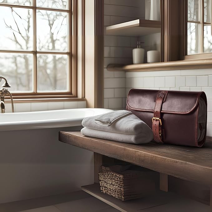 LEATHER VILLAGE Hanging Toiletry Bag for Men & Women, Handcrafted Vintage Cosmetic & Shaving Organizer Travel Dopp Kit- Cherry