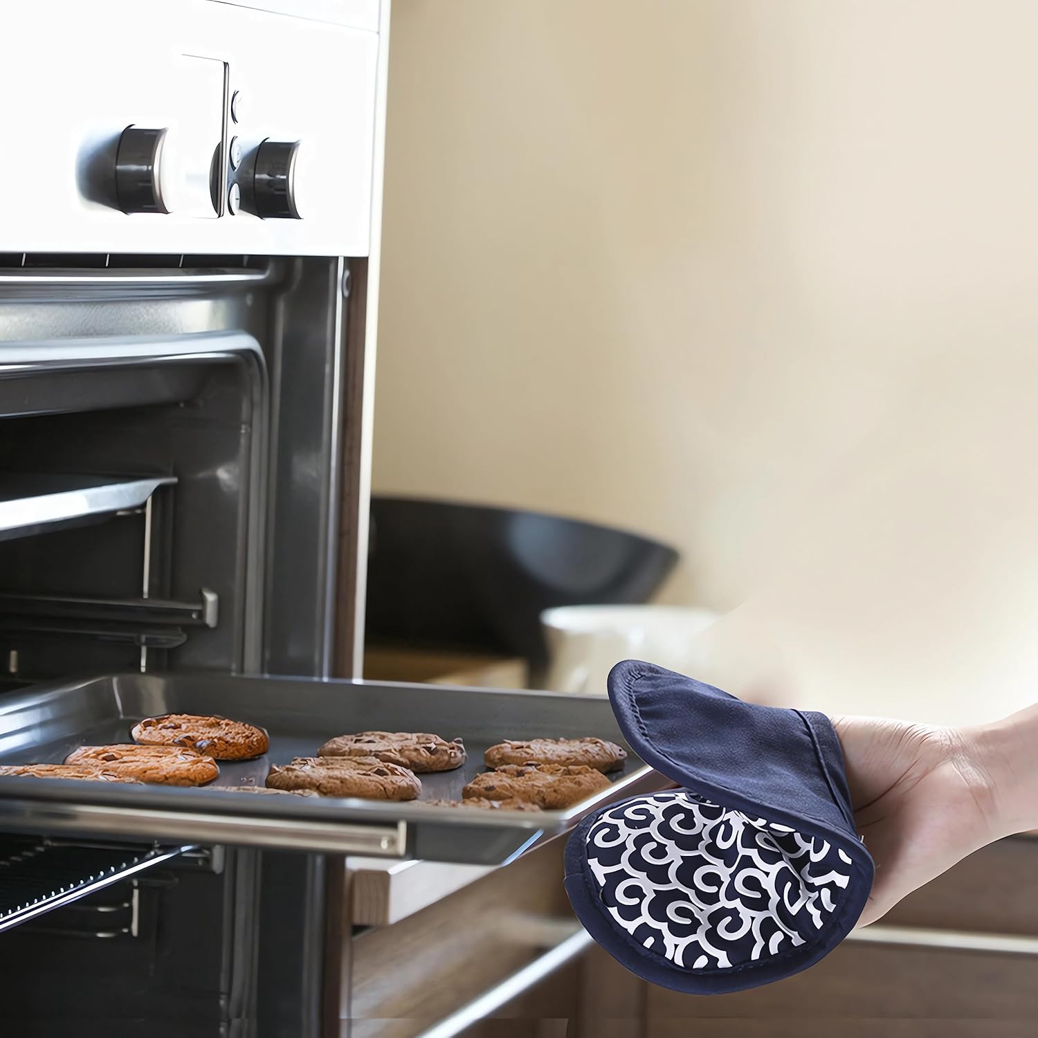 2 Pcs Pot Holders Sets for Kitchen Heat Resistant Oven Hot Pads with Pockets Non Slip Soft Grip Potholders for Baking Cooking (Blue2, 9.44 in X 7.0 in)