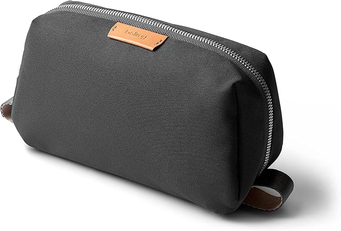 Bellroy Toiletry Kit (Unisex Toiletry Bag, Zipper Closure, Water-Resistant Lining, Toothbrush Sleeve with Magnetic Closure, Internal Mesh Pocket Organization) -Bronze