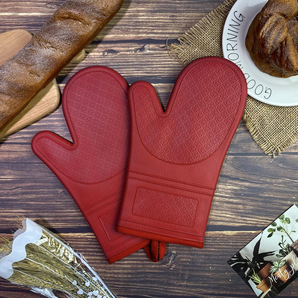 Yutat Silicone Oven Mitts, Oven Gloves with Non-Slip Silicone, 600 Degree Heat Resistant, Soft Cotton Lining, Waterproof and BAP-Free, Oven Mitts for Cooking and Baking - 1 Pair 12 Inch Red