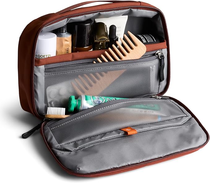 Bellroy Hanging Toiletry Kit (hanging 3 liter toiletry bag for men and women, and designed for travel) - Clay