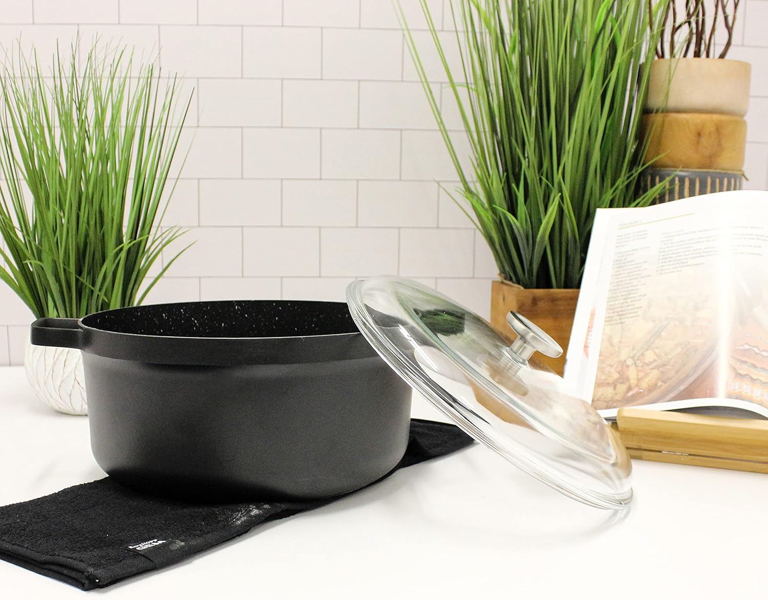 BergHOFF GEM Non-stick 11" Stockpot 7.7qt., Sturdy 2-Handle, Glass Lid, Ferno-Green, Non-Toxic PFOA-Free Coating, Ovensafe