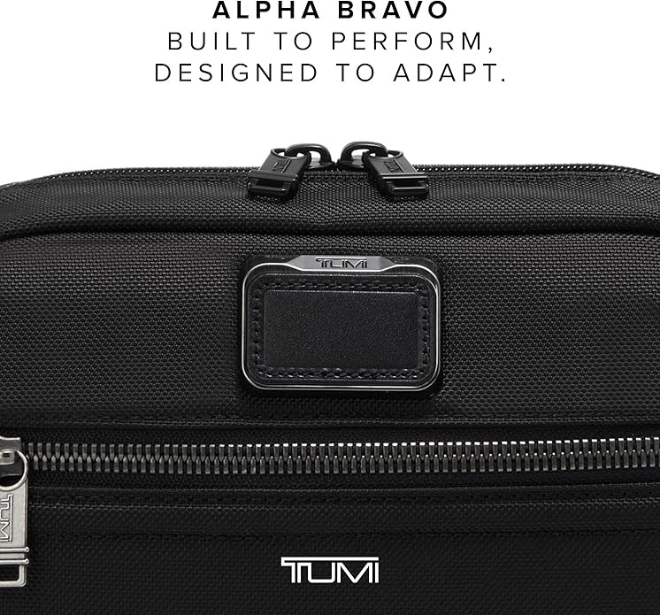 TUMI Men's Response Travel Kit