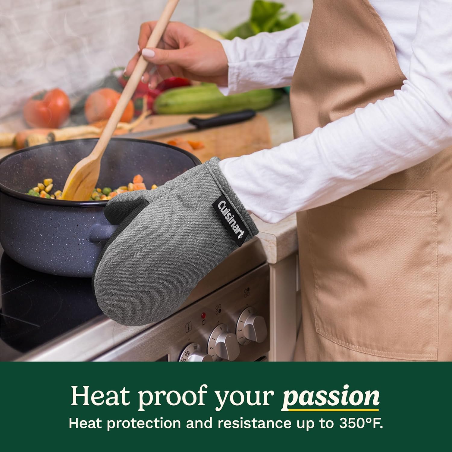 Cuisinart Mini Oven Mitts – 5.5” x 7” Heat-Resistant Kitchen Mitts for Oven with Non-Slip Neoprene Palm, Cotton Filling, and Fabric Loop – Durable Oven Mitt Set for Cooking & Baking (Black)