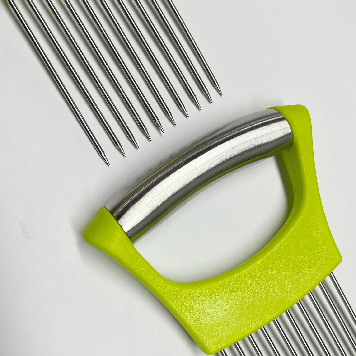 2 Pcs Onion Slicer holder,Premium Vegetable Slicing Tool for Potato and Tomato, Food Cutter Assistant Tool for Slicing Fruit Lemon and Meat, Stainless Steel Kitchen Tool, (Green)