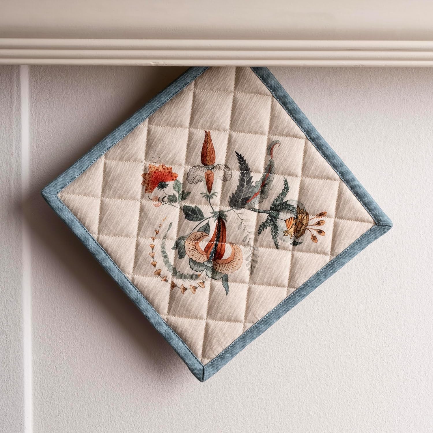 Maison d' Hermine Pot Holders 100% Cotton Heat Resistant Potholders 8" x 8" Hot Pads with Loop BBQ, Cooking, Baking, Grilling, Kitchen, Handling Hot Pans (Pack of 1, Dalida)