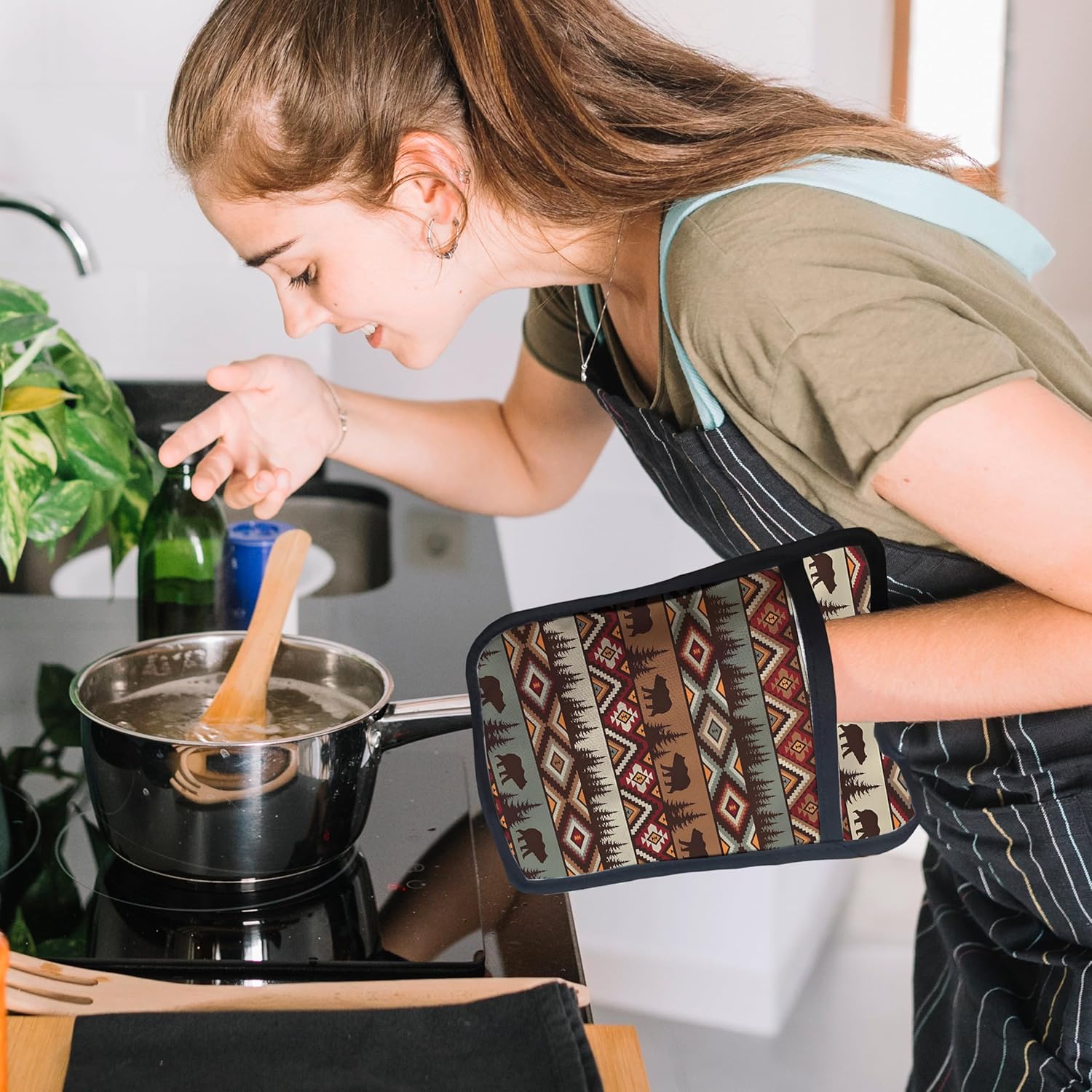 Western Aztec Bear Oven Mitts Set, Camping Camper RV Gifts, Aztec Native Tribal Heat Resistant Kitchen Oven Gloves for Baking and Cooking,Pot Holders