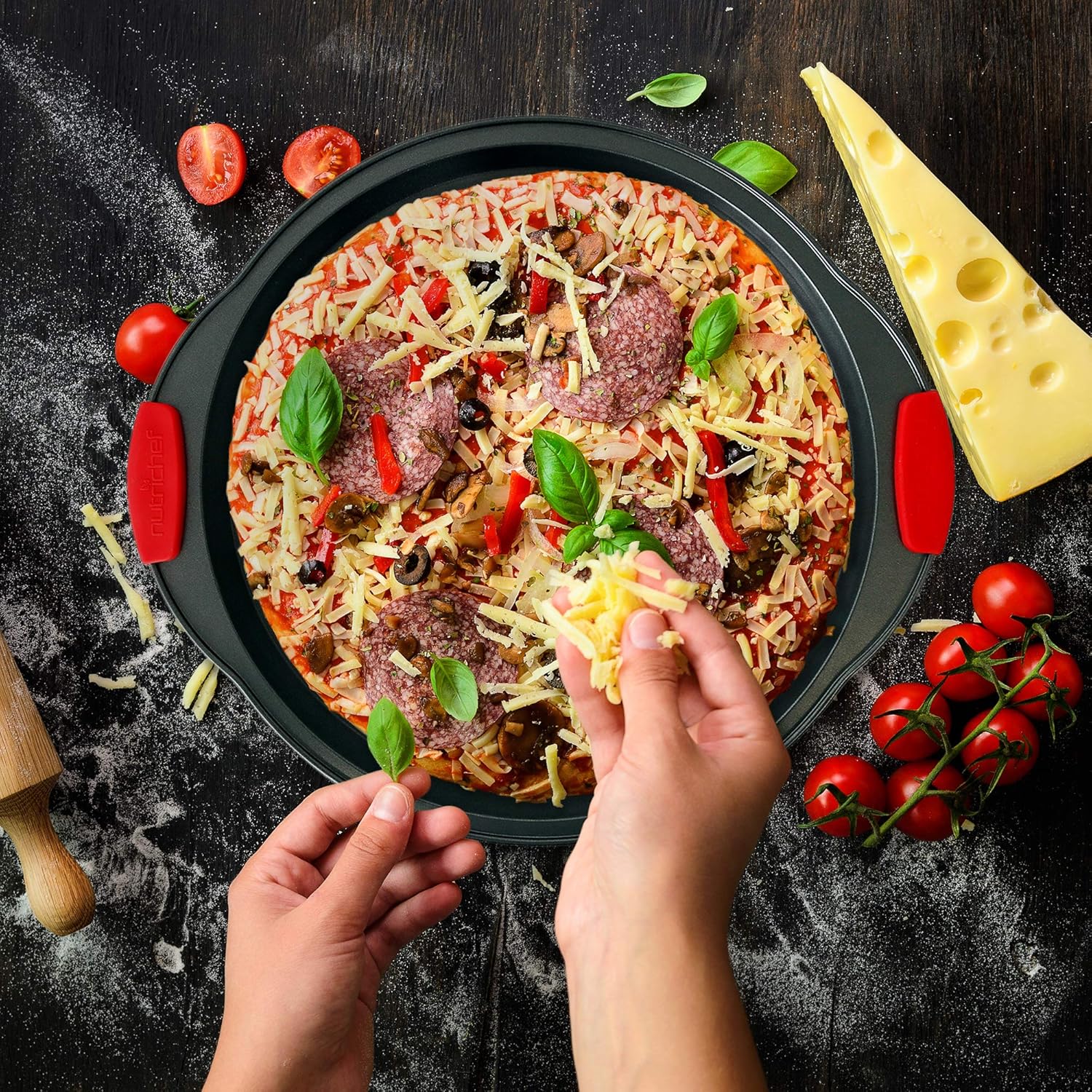 NutriChef Premium 10-Piece Bakeware Set - Flexible Nonstick Carbon Steel, Stylish Red Silicone Handles, Oven Safe Up to 450°F, Dishwasher Safe, Ideal for Baking Cakes, Muffins & More