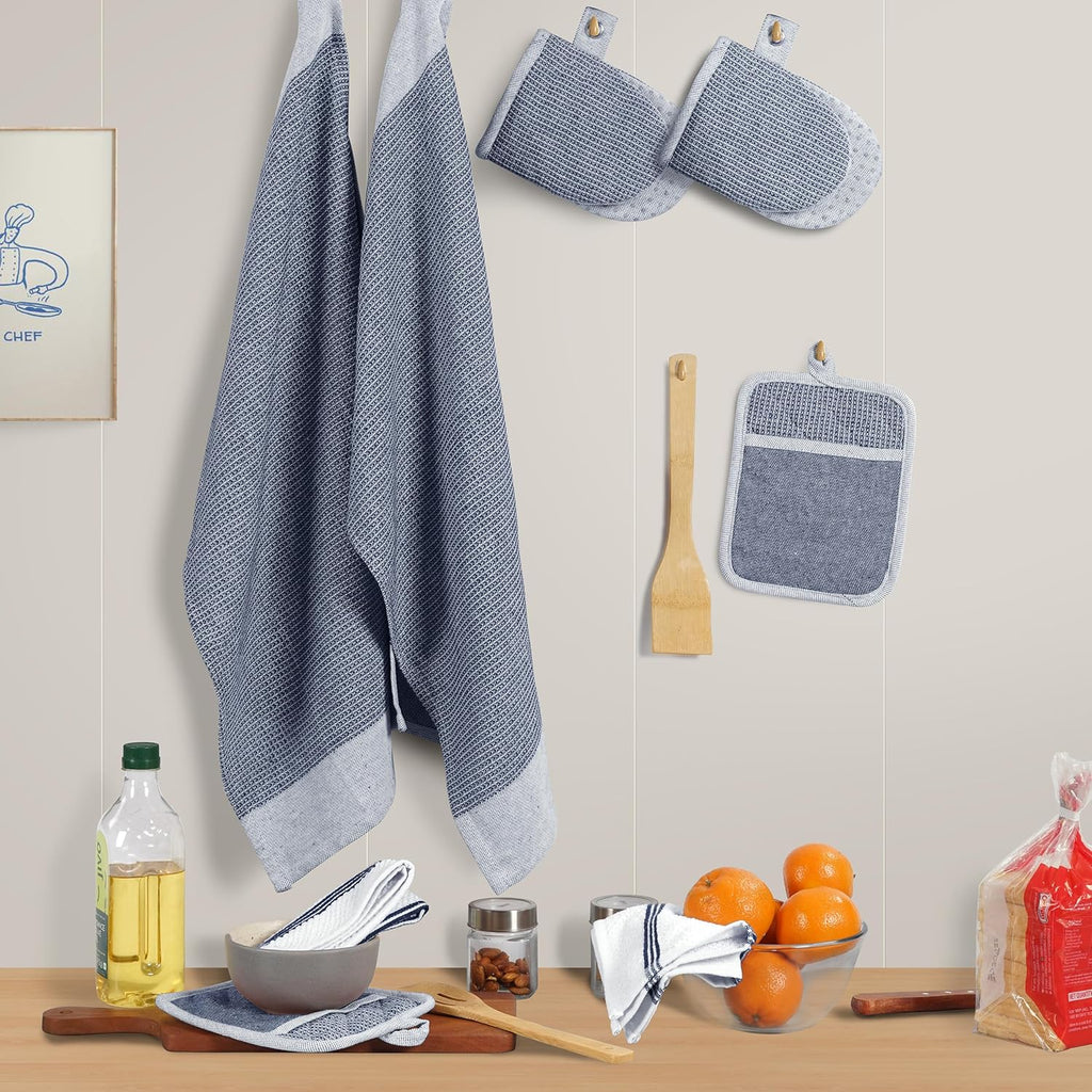 Casa Platino Mini Oven Mitts Set, 8-Piece – 500°F Heat Resistant Silicone Oven Mitts, Potholders for Kitchens, 2 Kitchen Towels & 2 Dish Cloths – Non-Slip & Durable – Indigo