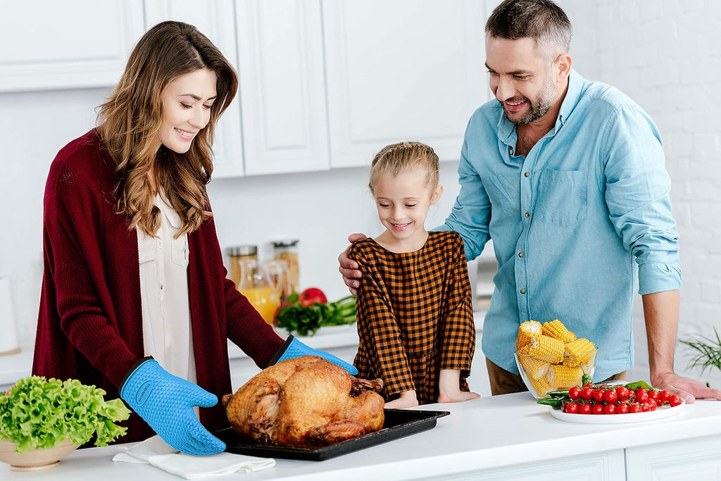 KITCHEN PERFECTION Silicone Smoker Oven Gloves-Extreme HeatResistant BBQ Gloves-Handle Hot Food Right on Your Grill BBQ Fryer&Pit|Waterproof Grilling Cooking Baking Mitts|Superior Value Set+3 Bonuses