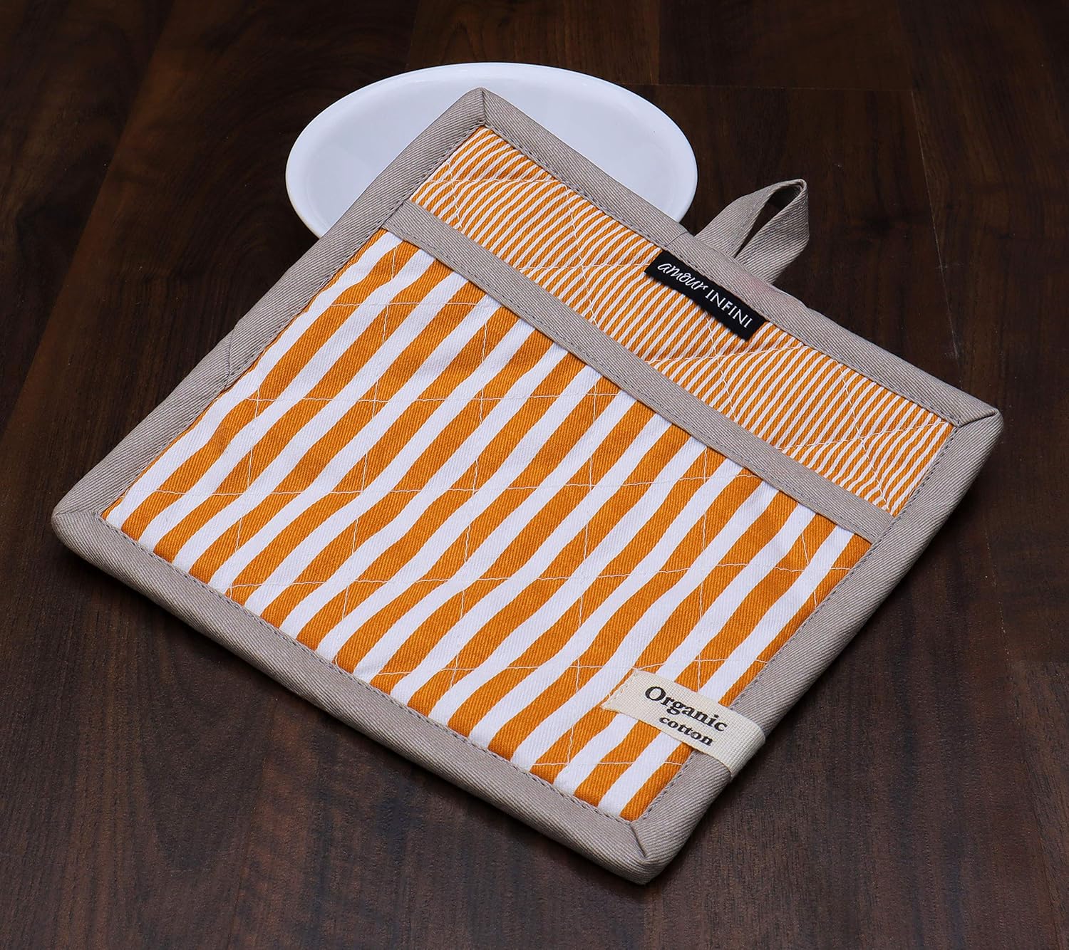 AMOUR INFINI Pot Holders Heat Resistant Cotton Set of 3 Nonslip 8"x8" Inch Hot Pads for Kitchen, BBQ, Baking & Cooking with Hanging Loops (Stripe Yellow)