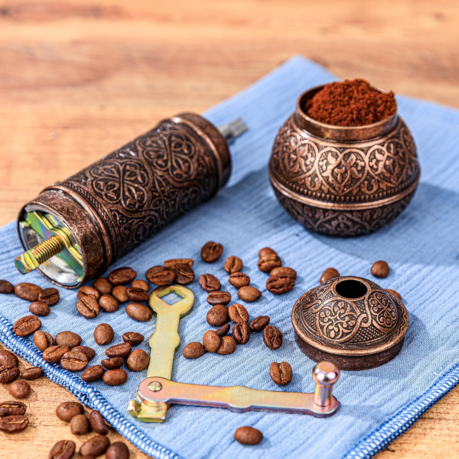 Decorative Handmade Coffee Grinder, Refillable Turkish Spice Mill, Manual Coffee Mill with Handle, Coffee Grinder Metal with Hand Crank 18 cm-7.1 inch