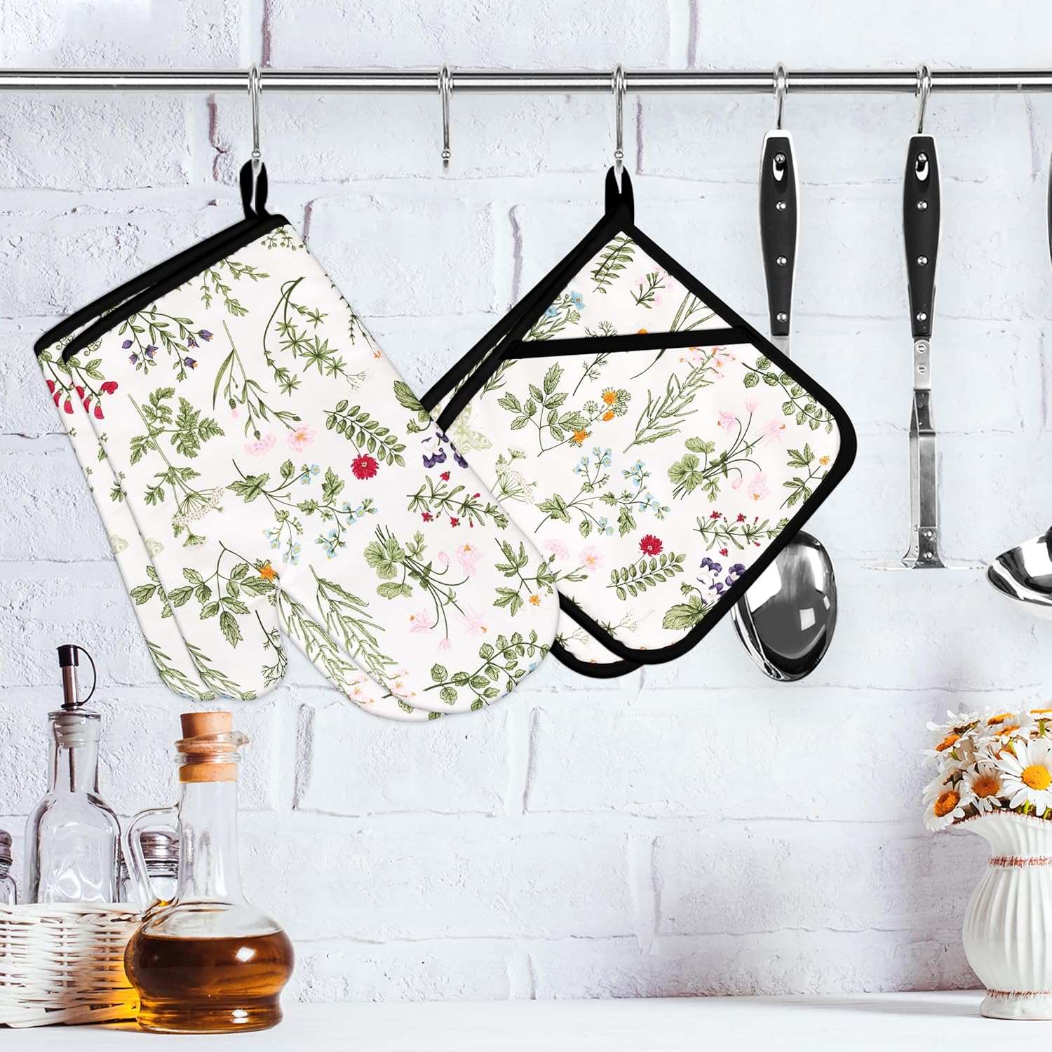 Floral Oven Mitts and Pot Holders Sets Wildflower Oven Gloves Heat Resistant 4 Pcs Pretty Decorative Kitchen Hot Pads and Mitts for Baking Cooking Grilling